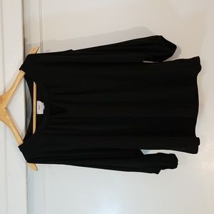 Black Cold Shoulder Top VGUC